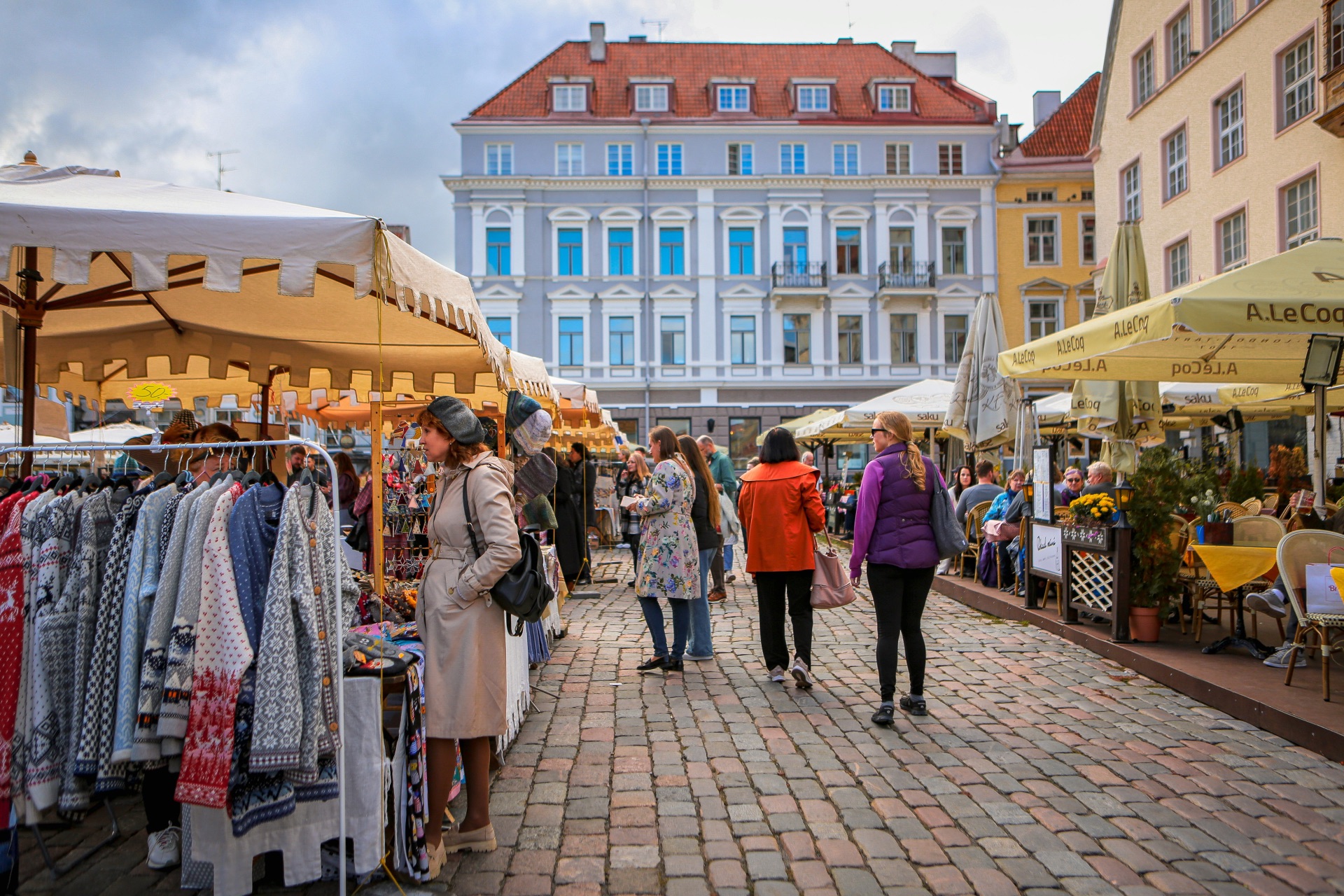 Shopping Tour in Tallinn Old Town, Estonia